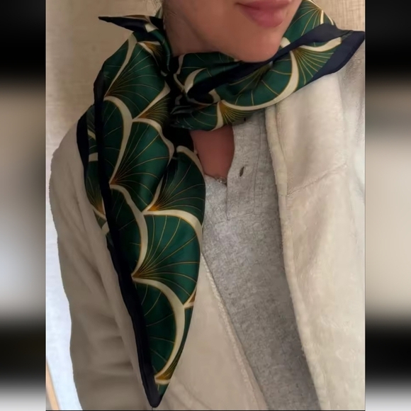 Anthropologie Accessories - New! Emerald Green Art Deco Square Scarf - Mermaid Scale Neckerchief | NWOT (A2)